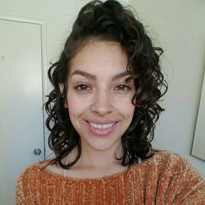 Meet your Posher, Natalie